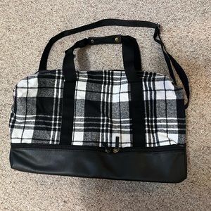 NWOT DSW weekender bag